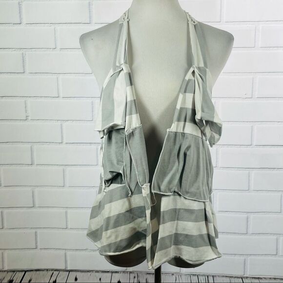 Aviva Sweaters - 10/$25🦋 Aviva Gray & White Striped Open-Front Cardigan - Size Medium